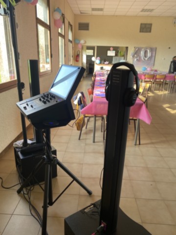 DJ